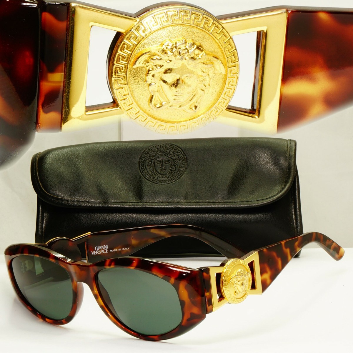 Monture dorée ornementée aux détails baroques, style Versace années 90